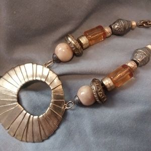 Caual Corner Necklace